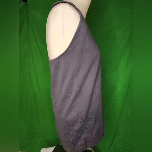 Athletic Essential Women's Dri-Fit Training Tank Top - Picture 4 of 7